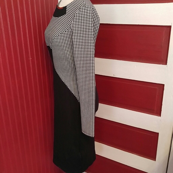 Venus Houndstooth Long Sleeve Dress 8 - Picture 2 of 12